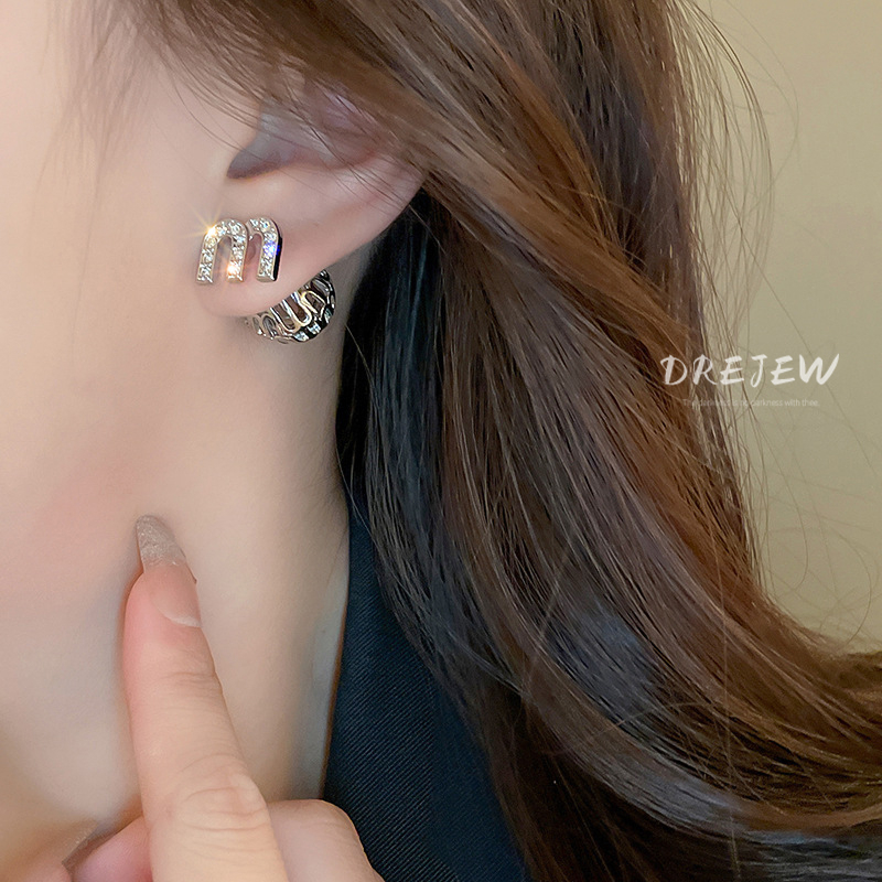 DREJEW ต่างหูเข็มเงิน 925 จี้ตัวอักษร ประดับเพชร ทรงกลม สองด้าน หรูหรา สไตล์ฝรั่งเศส เรโทร แฟชั่น สําหรับผู้หญิง
