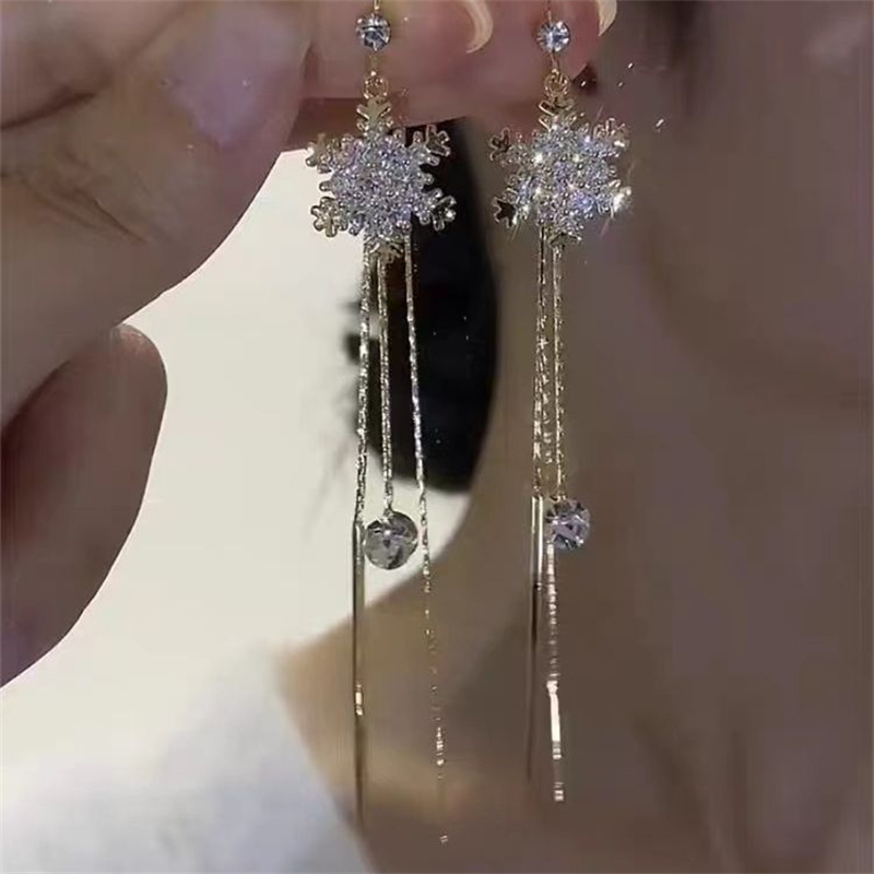 แฟชั่น Rhinestone คริสต์มาสเกล็ดหิมะยาวพู่ต่างหู Chrismas Fringe ต่างหูหูด้ายสําหรับเครื่องประดับผู้หญิง Xmas ของขวัญ
