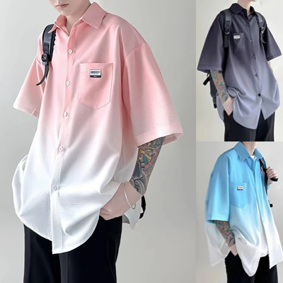 【10 สี / M-8XL】เสื้อเชิ้ตแขนสั้น ทรงหลวม แต่งไล่โทนสี สไตล์เกาหลี แฟชั่นสําหรับผู้ชาย และผู้หญิง