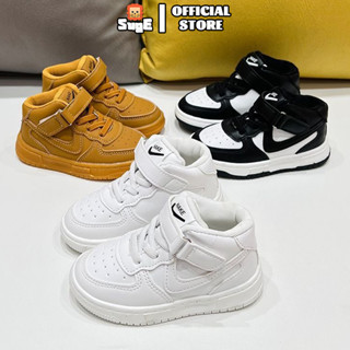 SUGE ใหม่ รองเท้ากีฬา รองเท้าผ้าใบ รองเท้านักเรียน สีขาว สีด…