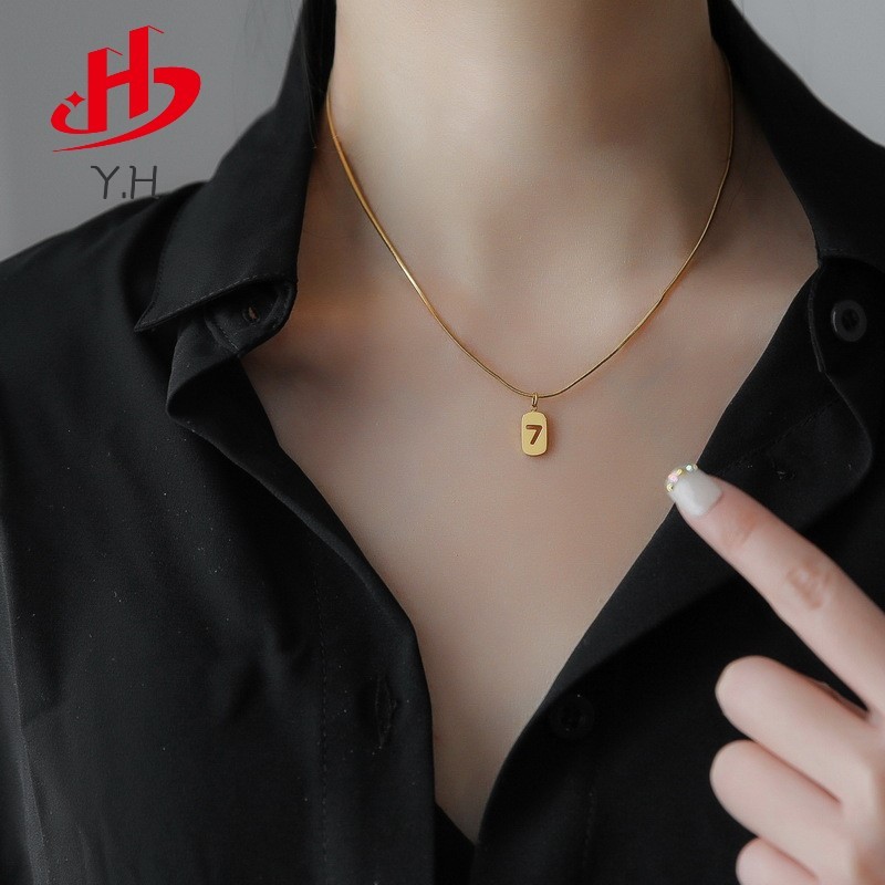 Y.H 316L เลขนำโชค 7 สีทอง 18K สร้อยคอสแตนเลส