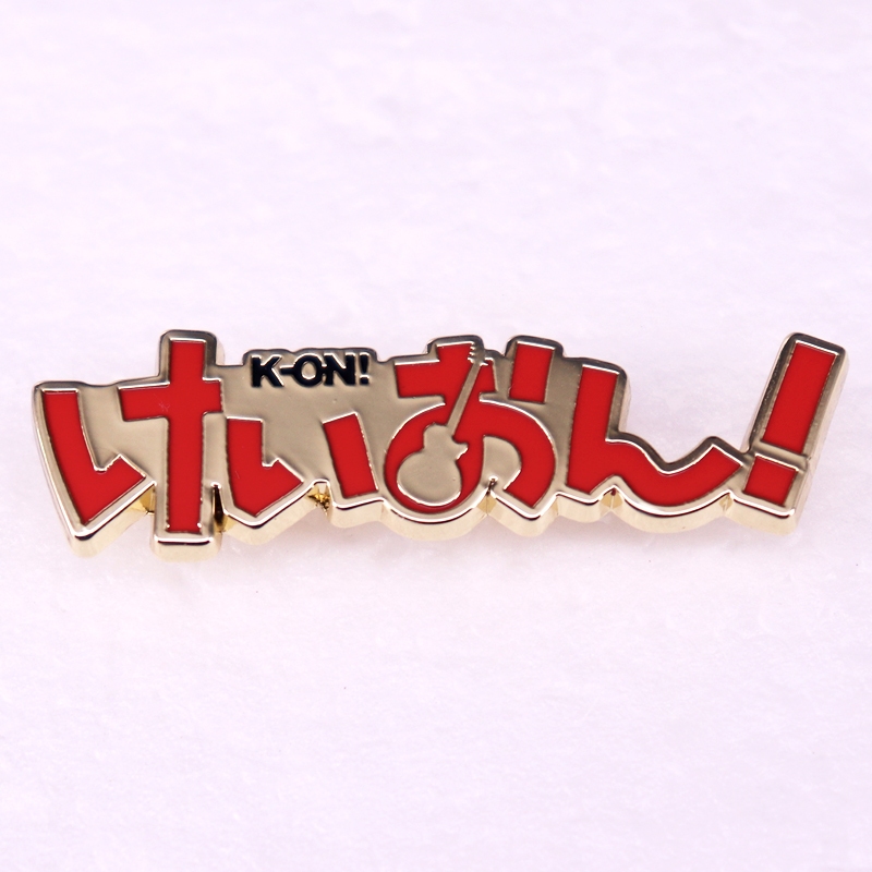 เข็มกลัด รูปมังงะญี่ปุ่น K-On สไตล์ญี่ปุ่น สําหรับตกแต่งกระเป๋าเป้สะพายหลัง