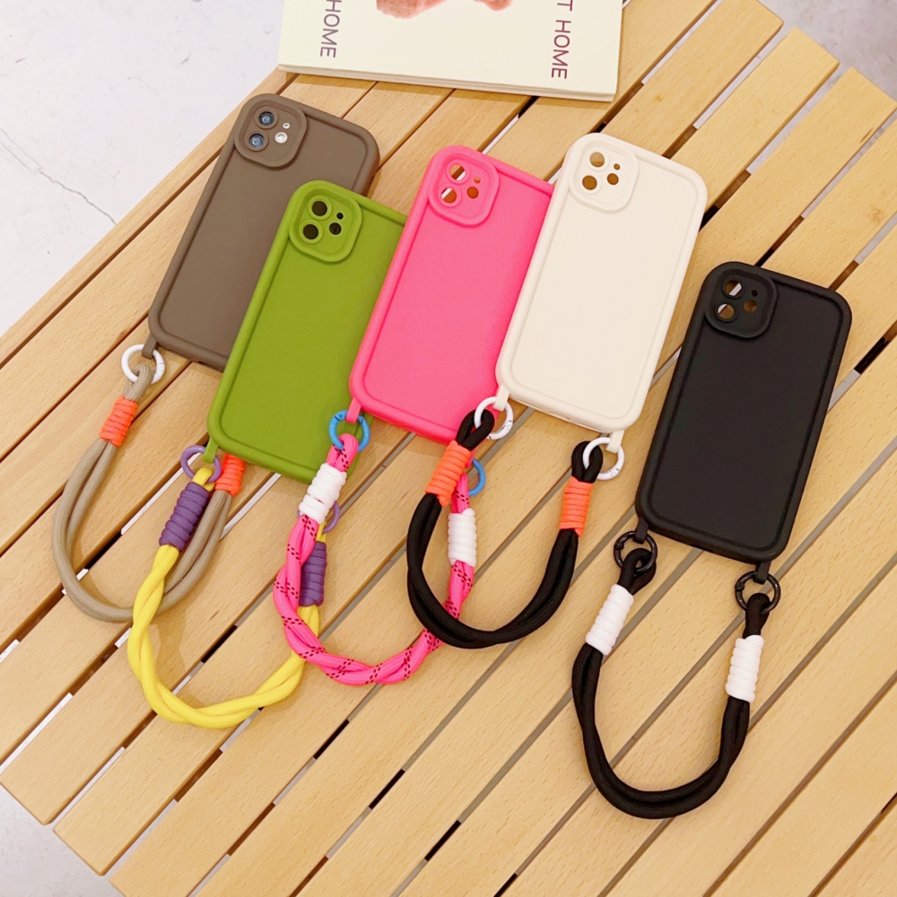เคสโทรศัพท์มือถือ ซิลิโคนนิ่ม TPU พร้อมสายคล้องข้อมือ สําหรับ iPhone 15 14 13 Pro Max 11
