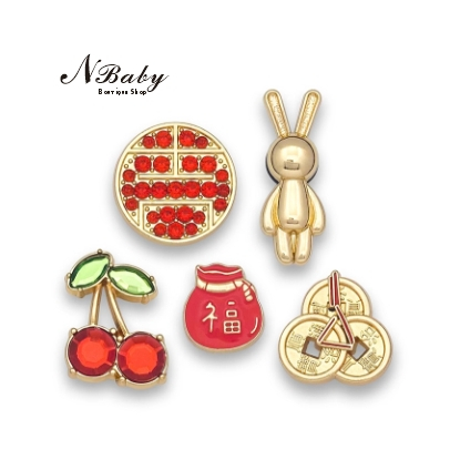 2023-ใหม่ (โลหะ crocs jibbitz Charms) / รองเท้าแตะ (คุณภาพสูง) / ชุดจิ๊บบิทซ์ / โครค jibbitz / ของขวัญวันเกิด