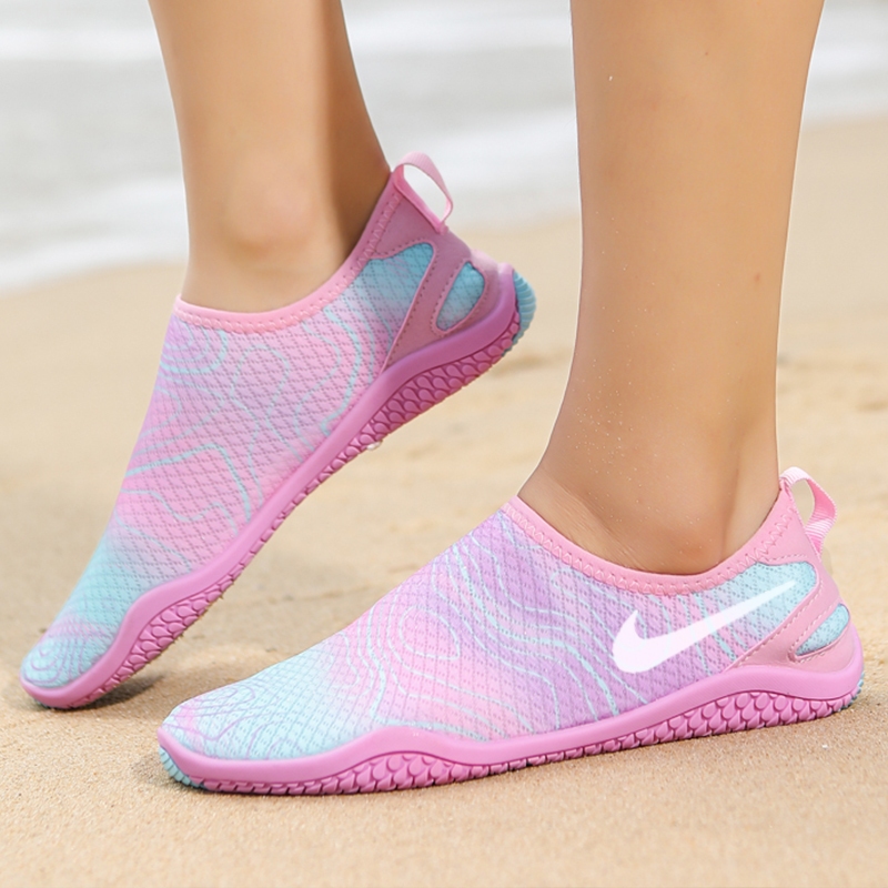 รองเท้าเดินชายหาด ดำน้ำ ใส่ได้ทั้งหญิงและชาย A8306