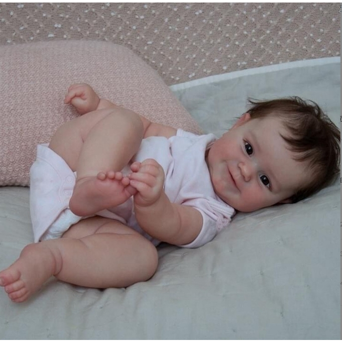 ตุ๊กตาเด็กทารก ซิลิโคนนิ่ม ขนาดเล็ก 22 นิ้ว แฮนด์เมด ล้างทําความสะอาดได้ สําหรับเด็ก