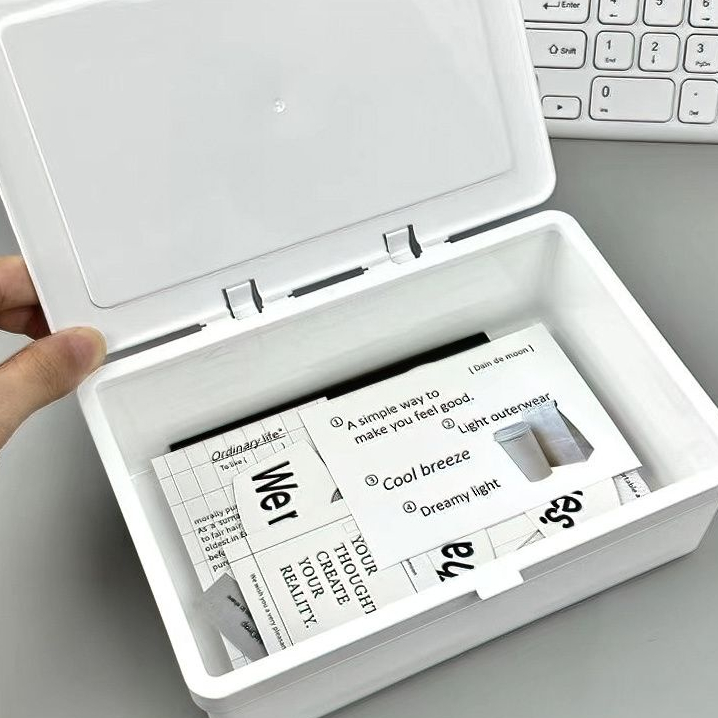 สีขาวบริสุทธิ์พลิกกล่องเก็บป้องกันฝุ่นทําเองพลิกประเภทขนาดใหญ่-ความจุสก์ท็อปจัดเก็บเรียบร้อยอินสไตล์สติกเกอร์วัสดุการจัดเก็บของกระจุกกระจิก