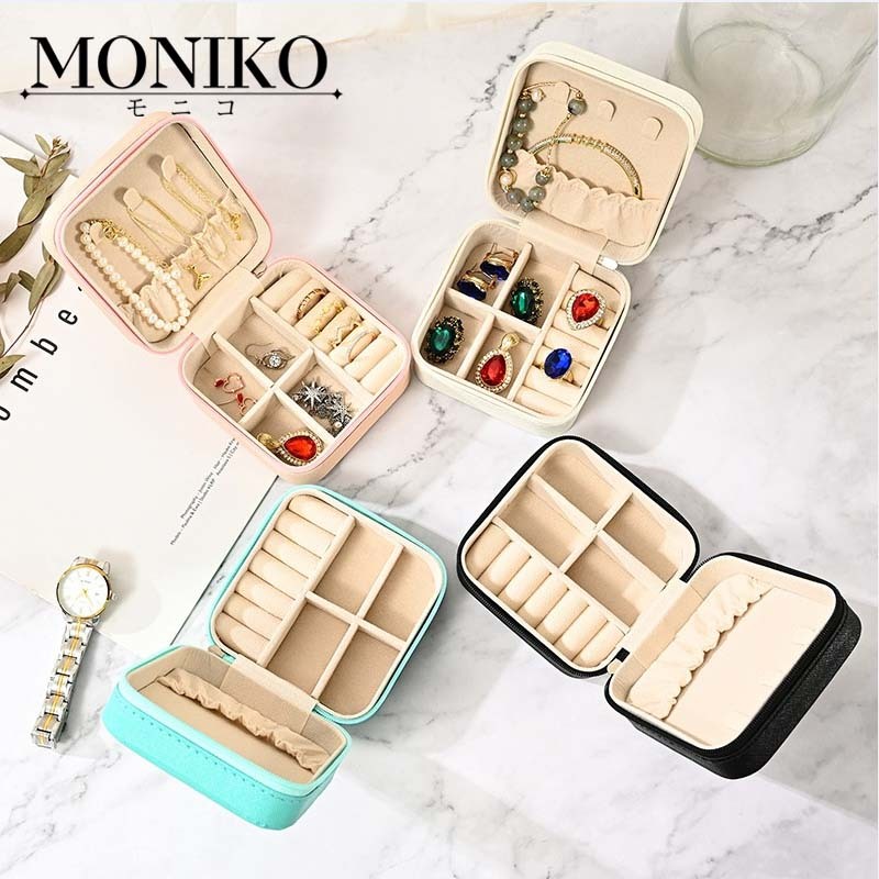 MONIKO กล่องใส่เครื่องประดับ กล่องใส่เครื่องประดับแบบพกพา การจัดเก็บเครื่องประดับ กล่องเก็บเครื่องประดับหนัง