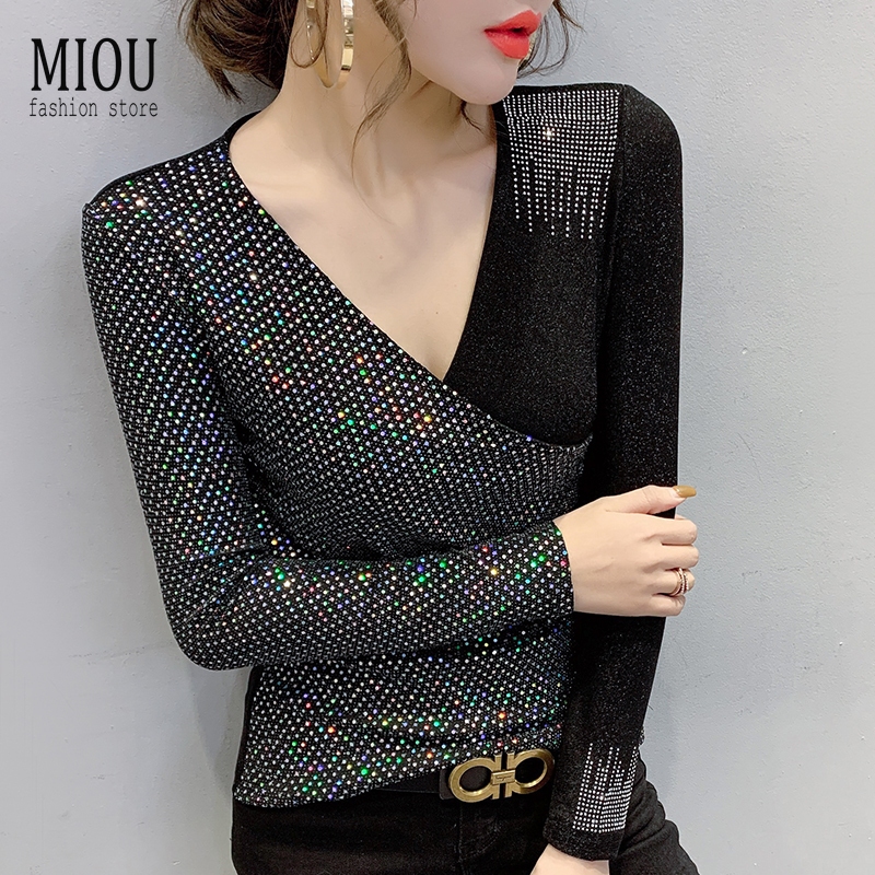 MIOU 2025 ฤดูใบไม้ร่วง/ฤดูหนาวใหม่เพชรจีบ Slim Fit เซ็กซี่เสื้อยืดผู้หญิงแขนยาวขนาดใหญ่ 3XL เลื่อม Top ผู้หญิงเสื้อ