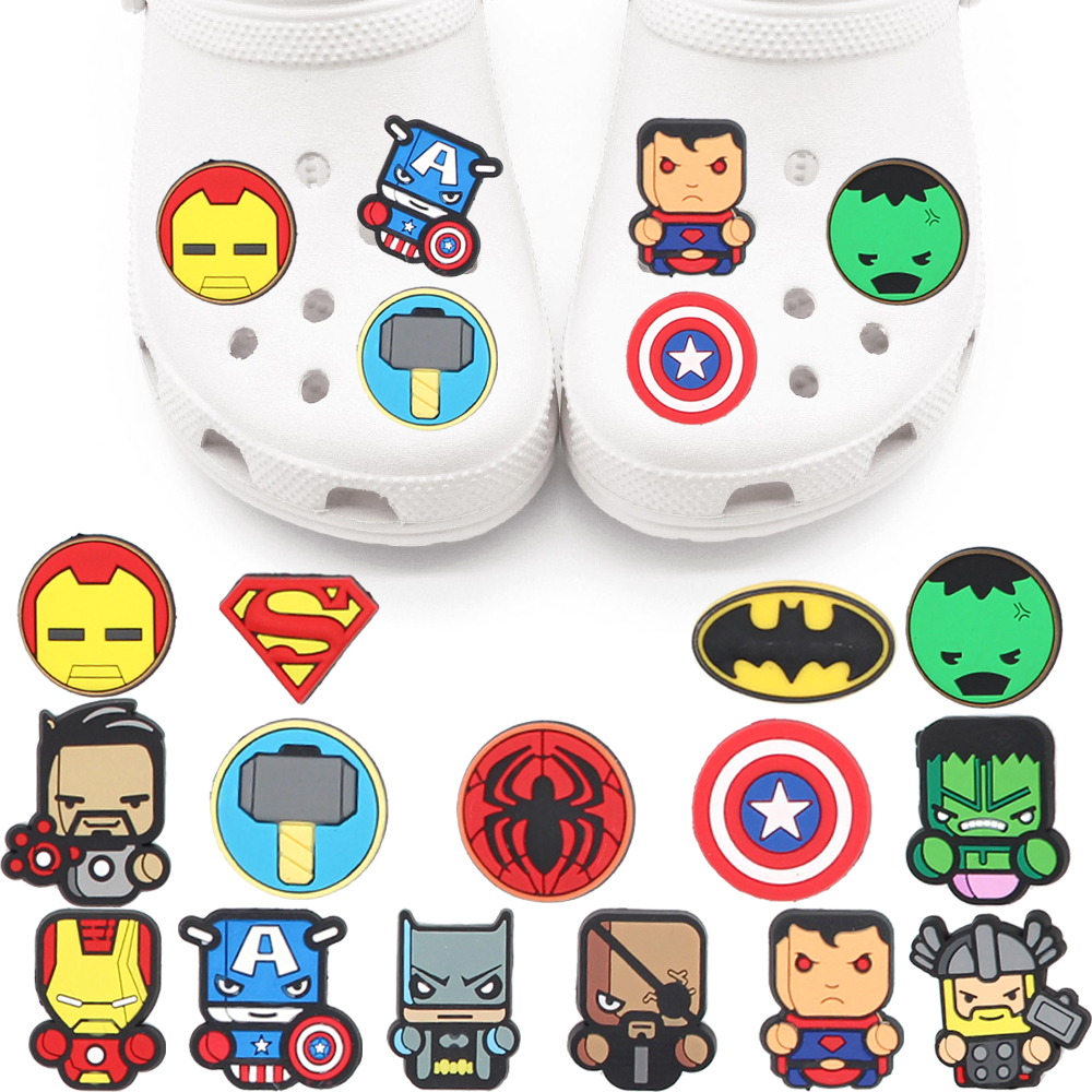 มาแรง รองเท้าแตะ Crocs ลายอนิเมะซูเปอร์ฮีโร่ 3D DIY อุปกรณ์เสริม สําหรับตกแต่งสวน ของขวัญเด็ก 1 ชิ้น