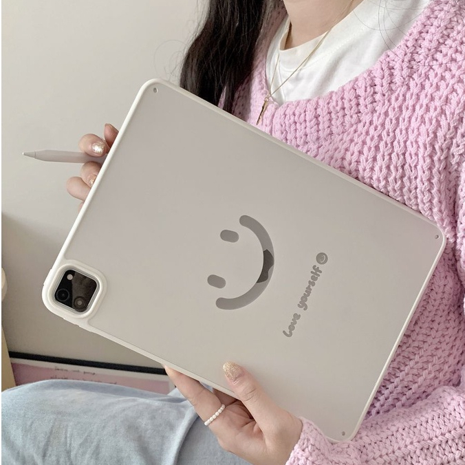 Ins Smiley Face Acrylic iPad Casing สำหรับ iPad รุ่นที่ 10 2022 10.9 นิ้ว iPad รุ่นที่ 9 รุ่นที่ 8 รุ่นที่ 7 iPad Pro11 นิ้ว iPad air 3rd 10.5 นิ้วรุ่นที่ 4 รุ่นที่ 5 10.9 นิ้วเคสการ์ตูนน่ารักครอบคลุม
