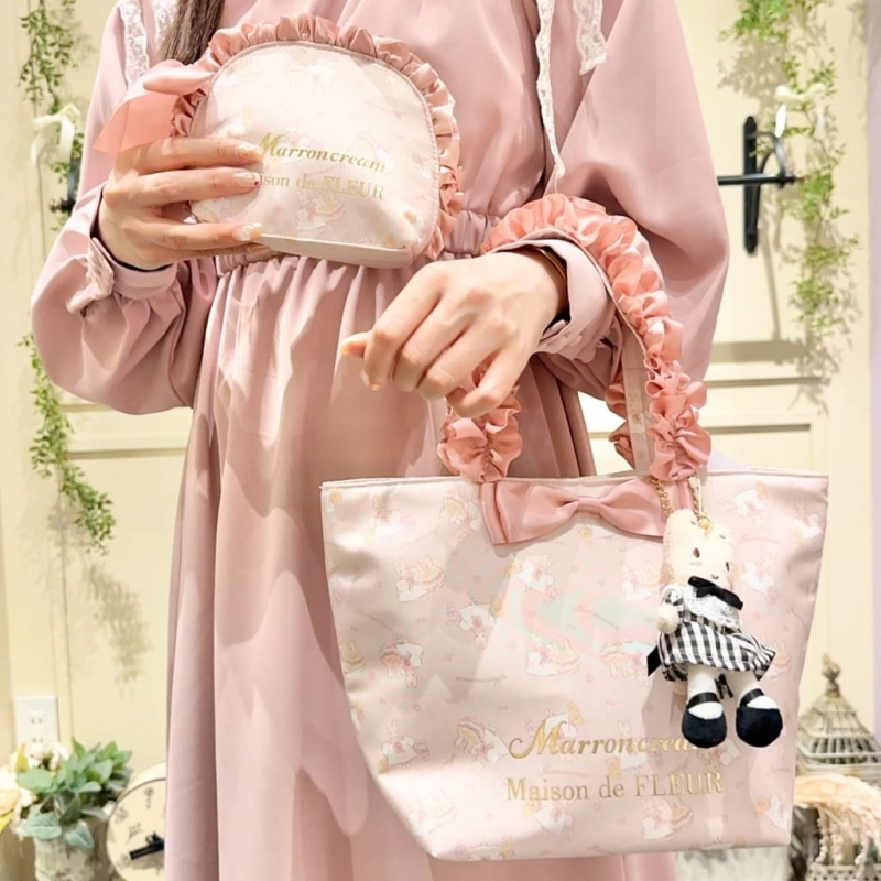 【 Maison De FLEUR 】 ความร่วมมือ ไมสัน ญี่ปุ่น ใหม่ กระต่าย กระเป๋าสะพายไหล่ กระเป๋าถือ