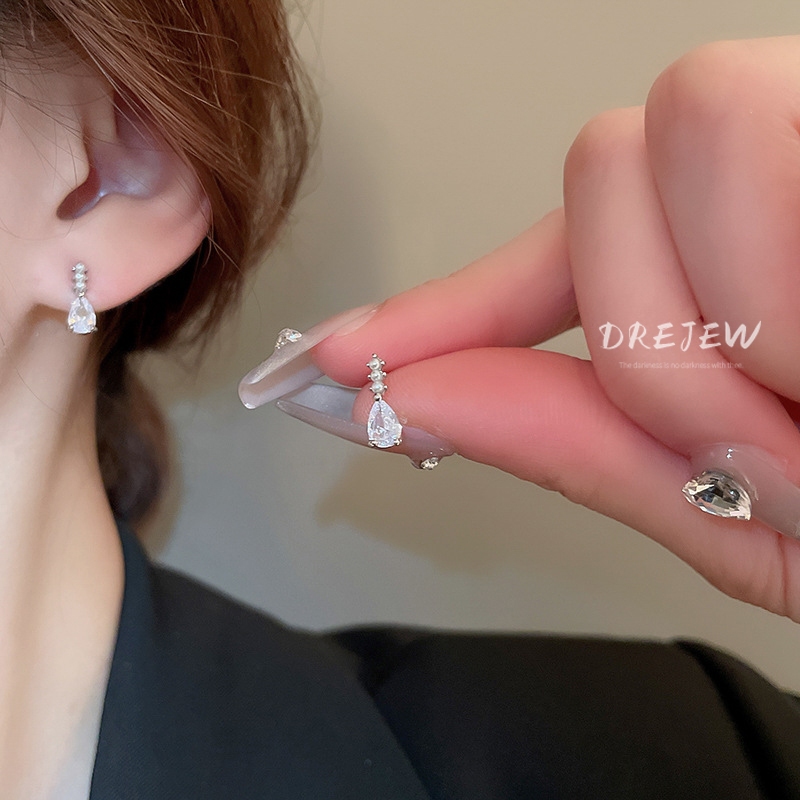 DREJEW ต่างหูเข็มเงิน 925 ประดับไข่มุก เพทาย สไตล์เกาหลี น้ําหนักเบา แฟชั่น สําหรับผู้หญิง