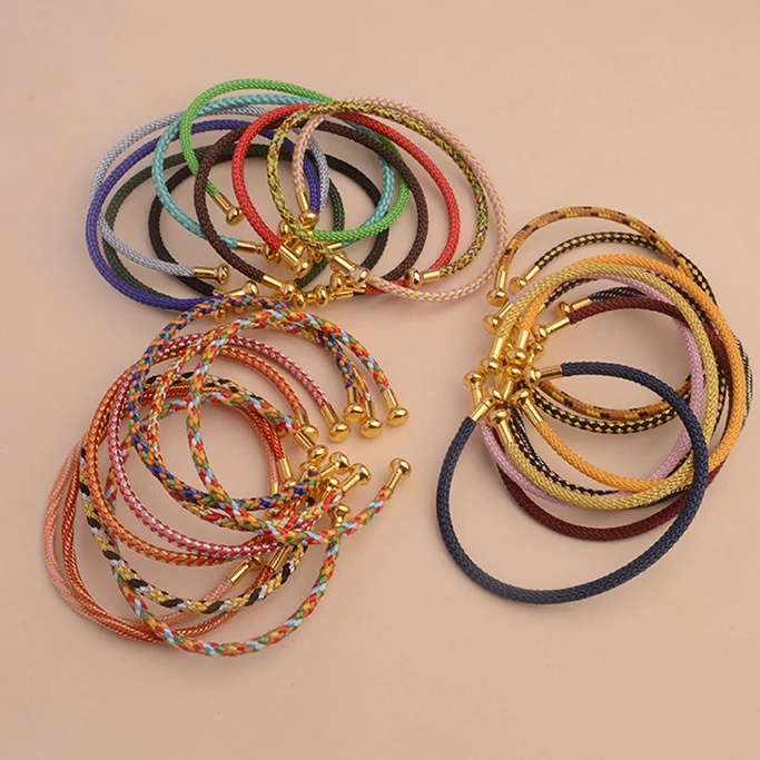 สร้อยข้อมือสายเชือกถักประดับลูกปัดสีทองสำหรับผู้หญิง thumbnail 3