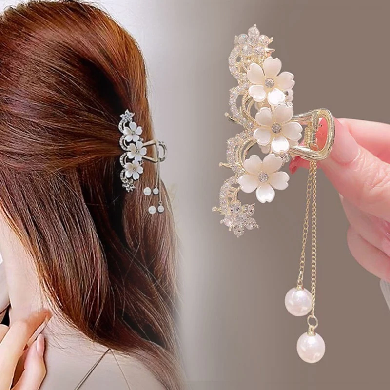 Camellia คลิปพู่ ประดับมุก พลอยเทียม หรูหรา เรียบง่าย