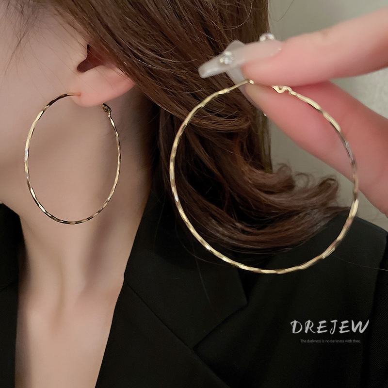 DREJEW ต่างหูห่วง เข็มเงิน 925 ทรงกลม โลหะ สไตล์ยุโรป และอเมริกา เรียบง่าย แฟชั่น สําหรับผู้หญิง