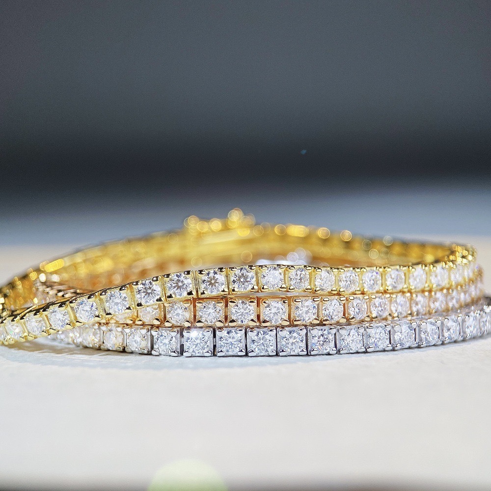 จริง Moissanite 2 มม.2.5 มม.สร้อยข้อมือเทนนิสรุ่นใหม่ที่มองไม่เห็นหัวเข็มขัด S925 ชุบเงินทองคําขาว Rose Gold K Gold พร้อมการรับรอง GRA สามารถ Pass Test สําหรับของขวัญ