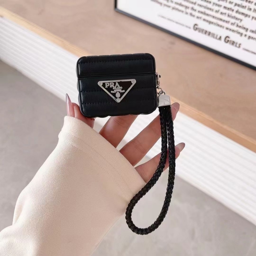 แฟชั่นสบาย 3D สีชมพูสีดําลงเสื้อแจ็คเก็ต soft tpu airpods 1/2/3 pro2 4 ครอบคลุม ins anti drop airpods กรณีเฉพาะออกแบบสําหรับ AirPods 4 ชาร์จกรณี