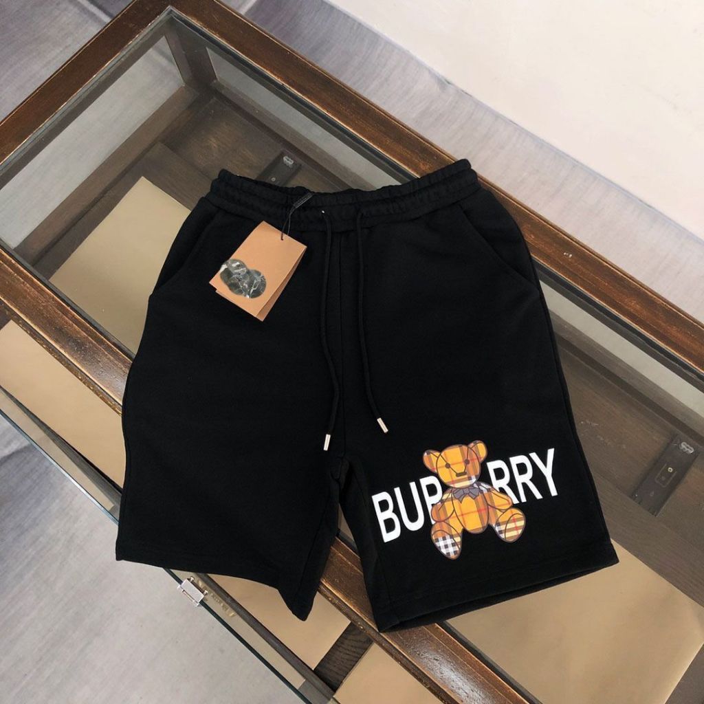 Burberryyy กางเกงขาสั้น พิมพ์ลายตัวอักษรหมี แฟชั่นฤดูร้อน สําหรับผู้ชาย