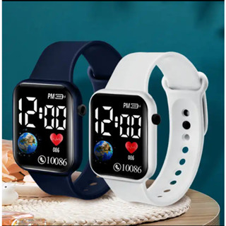 นาฬิกาข้อมืออิเล็กทรอนิกส์ ทรงสี่เหลี่ยม ลายฟุตบอลน่ารัก สีเ…