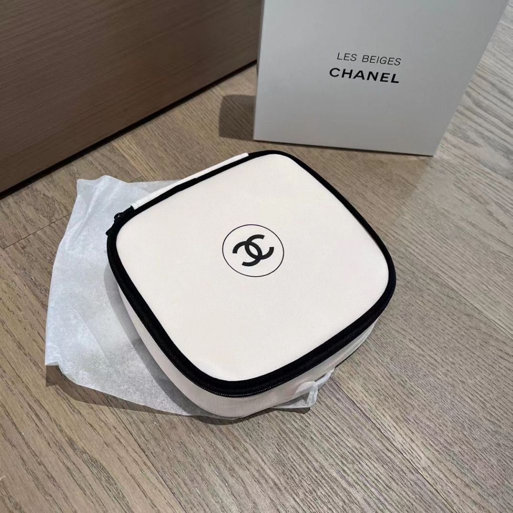 VIP gift Les Beiges Square pouch*พร้อมส่ง*