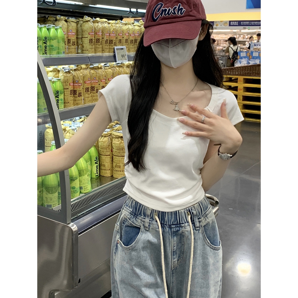 Luna shop💗เสื้อยืดแฟชั่นผู้หญิง🍓 เสื้อยืดแขนสั้นสีทึบสีดำและสีขาวเอวสไตล์เกาหลี y2k