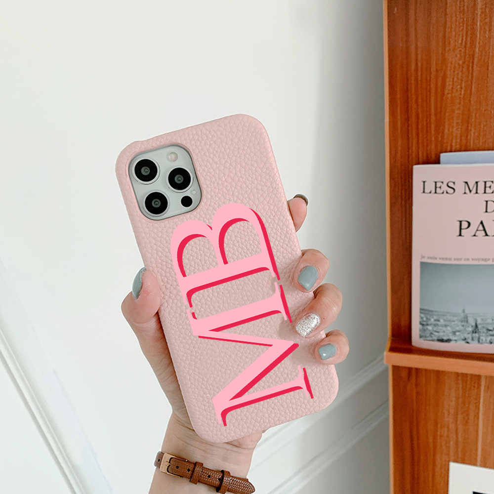 เคสโทรศัพท์มือถือหนัง PU แบบแข็ง พิมพ์ลายตัวอักษร ขนาดใหญ่ สําหรับ iPhone 15 14 13 Pro Max 12 13 11 12 Pro Max Mini X XR XS Max 7 8 Plus