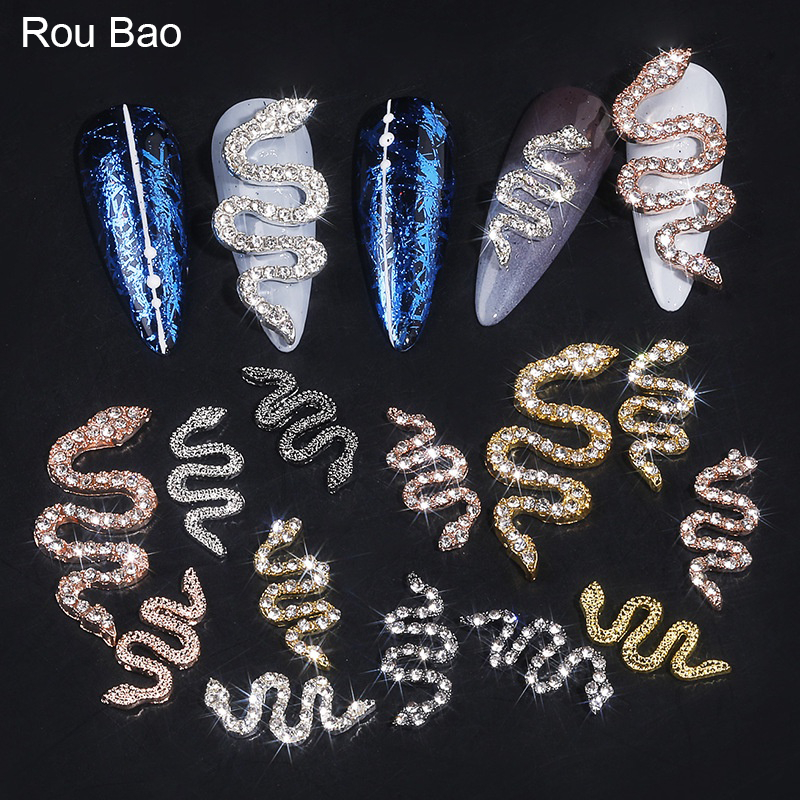 Rou Bao ใหม่ สติกเกอร์โลหะ รูปงู 3D สําหรับตกแต่งเล็บ DIY