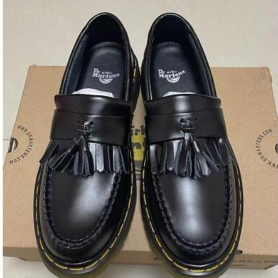 100% คุณภาพสูง35-46 หนังแท้ Dr. รองเท้าโลฟเฟอร์ Martens Adrian Lefour รองเท้าลําลองสายเดี่ยวสีดํา Unisex N5GR