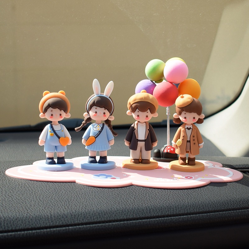 อุปกรณ์ตกแต่งรถยนต์ Garnish อุปกรณ์เสริม Creative คอนโซลกลางรถตกแต่งภายในคนรักบอลลูนตกแต่งรถ Figurines ตกแต่ง Mini ตัวเลขตุ๊กตา