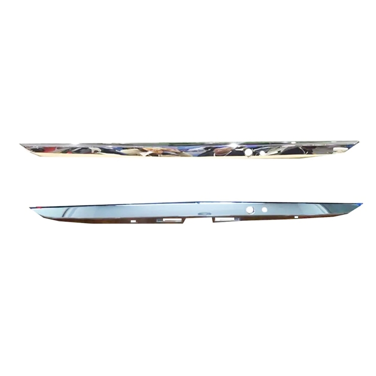 คิ้วท้าย ปลายดาบ รถตู้ hiace commuter 2005-2018 แบบเปลี่ยนสีชุปโครเมี่ยม - รูปที่ 2