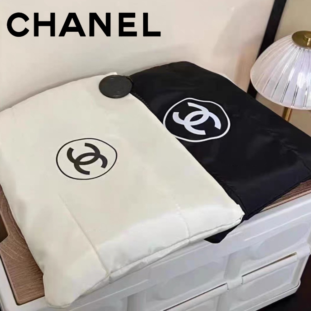 Chanel กระเป๋าเครื่องสําอาง ผ้าฝ้าย ทรงคลัทช์ แบบพกพา สําหรับเดินทาง