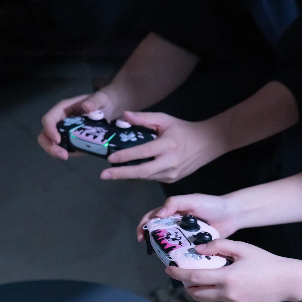 Geekshare ชุดตัวควบคุมหัวแม่มือ ลายหัวกะโหลก พร้อมสติกเกอร์ 1 ชิ้น สําหรับ PS5 Playstation 5 2