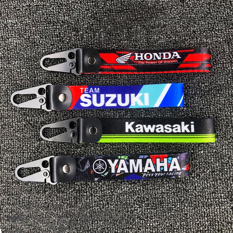 พวงกุญแจป้ายโลโก้ คุณภาพสูง สําหรับรถจักรยานยนต์ YAMAHA HONDA Kawasaki KTM HRC VESPA MONSTER SUZUKI 