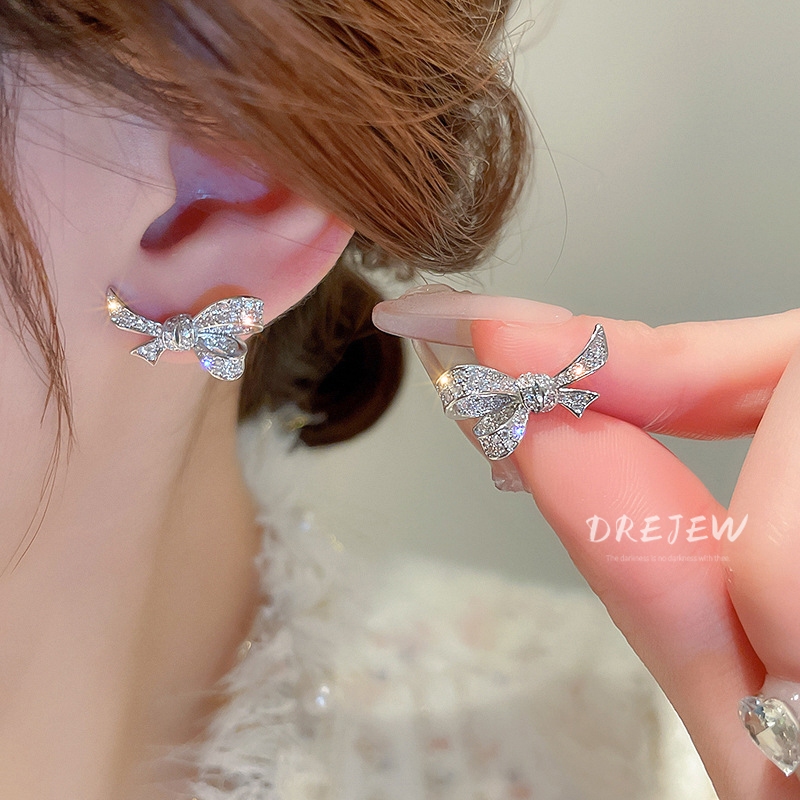 DREJEW ต่างหูเข็มเงิน 925 ประดับเพทาย รูปโบว์ ขนาดเล็ก สวยหรู สไตล์เกาหลี ไฮเอนด์ อเนกประสงค์ กันแพ้ สําหรับผู้หญิง