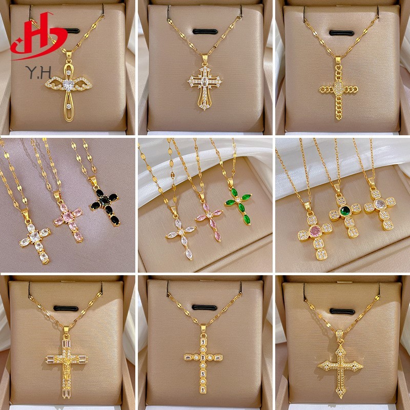 Y.H ไม้กางเขน เพชร ความโปร่งใส กลวง สีทอง 18 K สร้อยคอสแตนเลส จี้ทองแดง