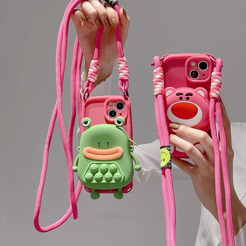 เคสโทรศัพท์มือถือ ลายหูหมี สตรอเบอร์รี่น่ารัก พร้อมสายคล้อง สําหรับ Iphone 15PROMAX 15 14promax 13 pro max 12 pro max 11