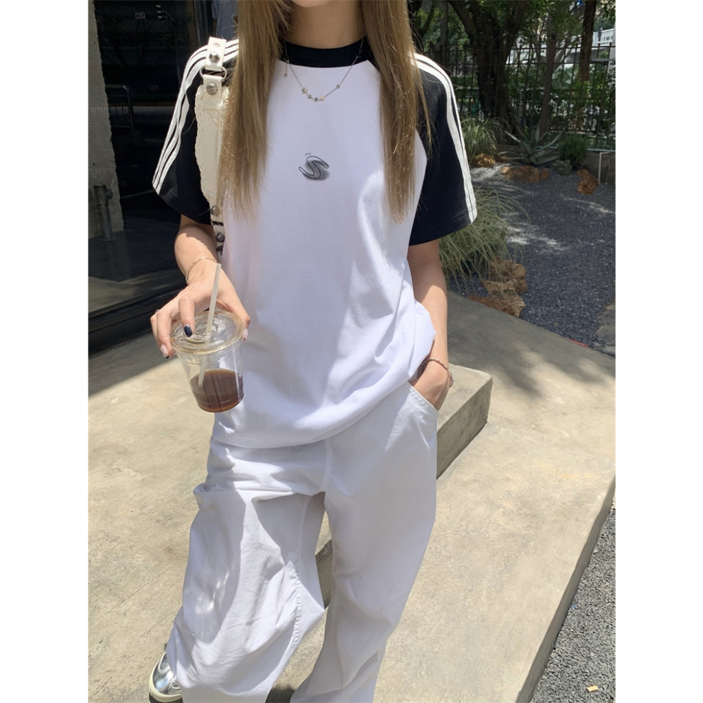 Suitcute เสื้อยืด ทรงหลวม สไตล์สปอร์ต สําหรับผู้หญิง