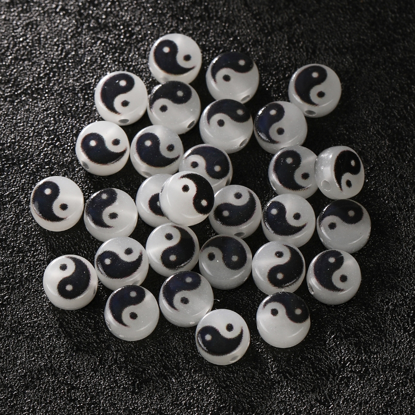 100 ชิ้น Yin Yang ปลา Tai Chi รูปลูกปัดอะคริลิคเรืองแสงใช้ทํา DIY เครื่องประดับสร้อยข้อมืออุปกรณ์เสริม