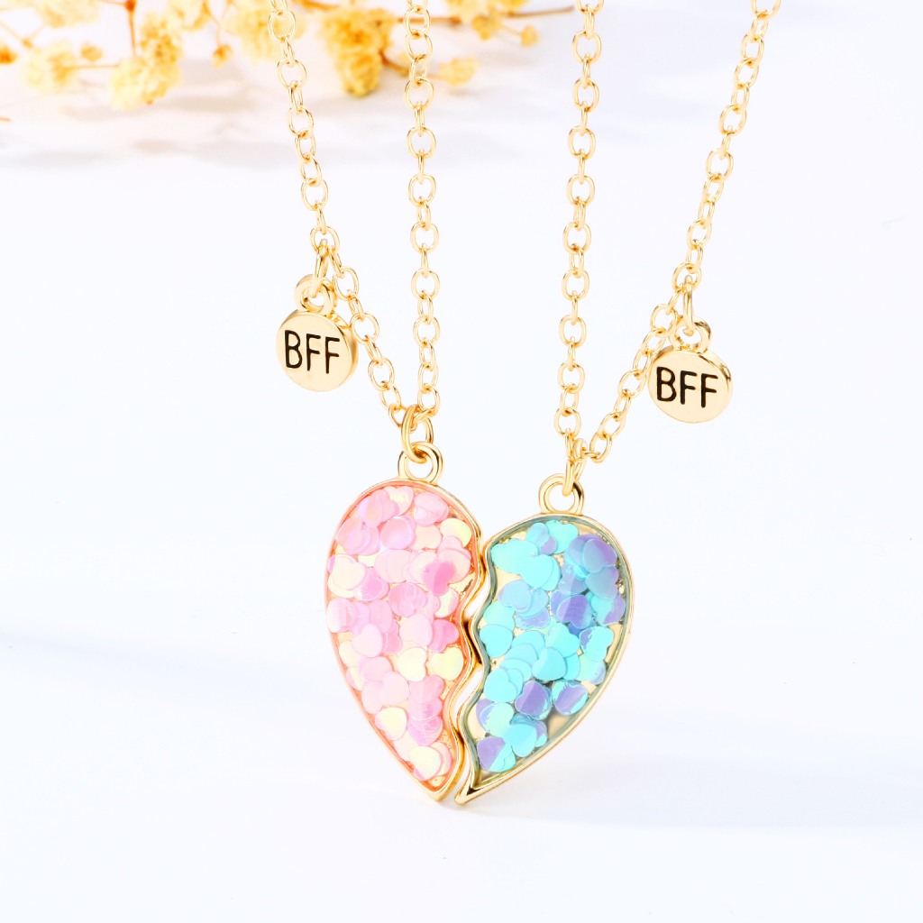 สร้อยคอ จี้แม่เหล็ก รูปหัวใจ สีชมพู และสีฟ้า แวววาว สําหรับเพื่อน คู่รัก 1 คู่