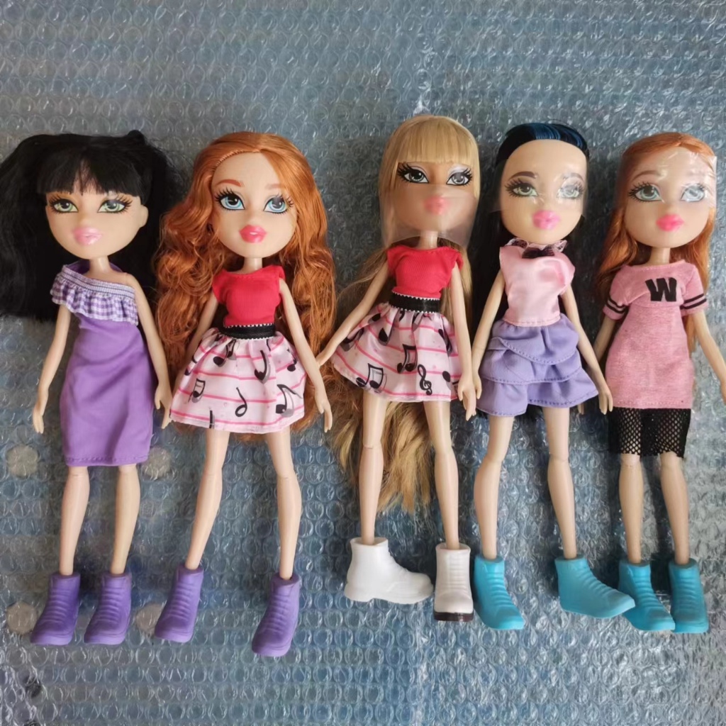 [มีตําหนิ] ตุ๊กตาเด็กผู้หญิง สุ่มสี พร้อมเสื้อผ้า ข้อต่อ 1/7 ขยับได้ 1 ชิ้น