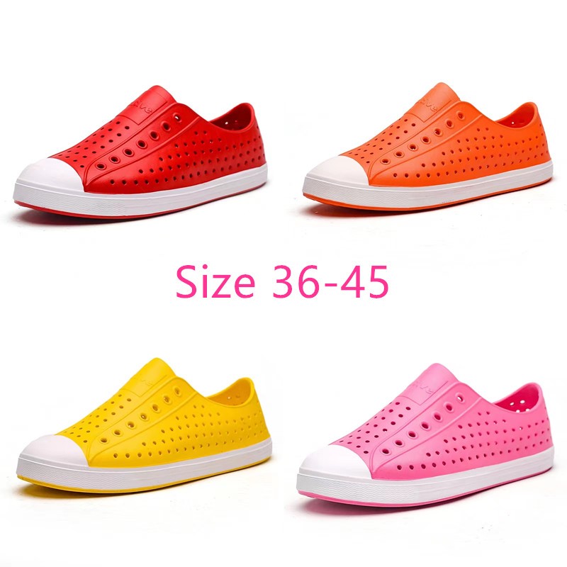 Wnc Nativ รองเท้าผู้หญิง Unisex Mens รองเท้าแตะรองเท้าแตะกันน้ําสําหรับชาย Beach Hollow รองเท้าขนาด 