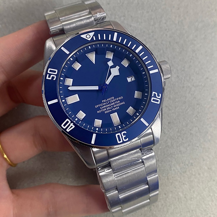 นาฬิกาข้อมืออัตโนมัติ สายสแตนเลส ขนาด 42.5 มม. สีเขียวเรืองแสง สําหรับผู้ชาย NH35