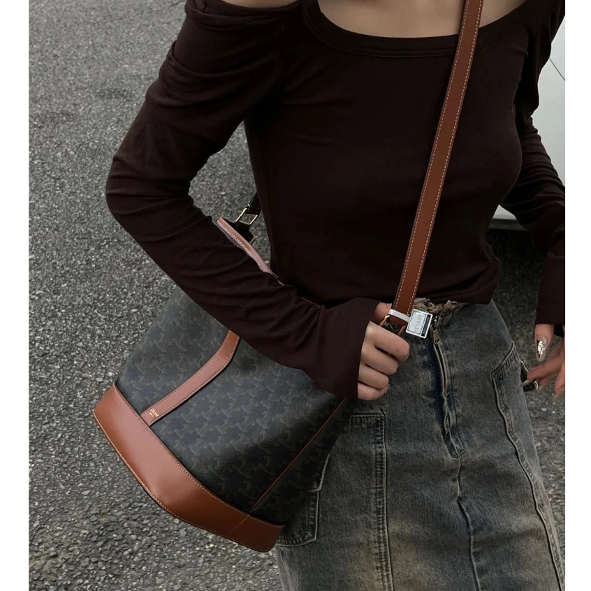 ไม่มีกล่อง - CE 2022 ใหม่ LISA SAME BUCKET BAG