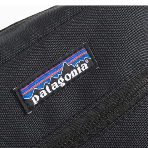 Patagonia กระเป๋าสะพายไหล่ลําลอง ผ้าแคนวาส ทรงสี่เหลี่ยม ขนาดเล็ก ใส่โทรศัพท์มือถือได้ เหมาะกับการพกพาเล่นกีฬา
