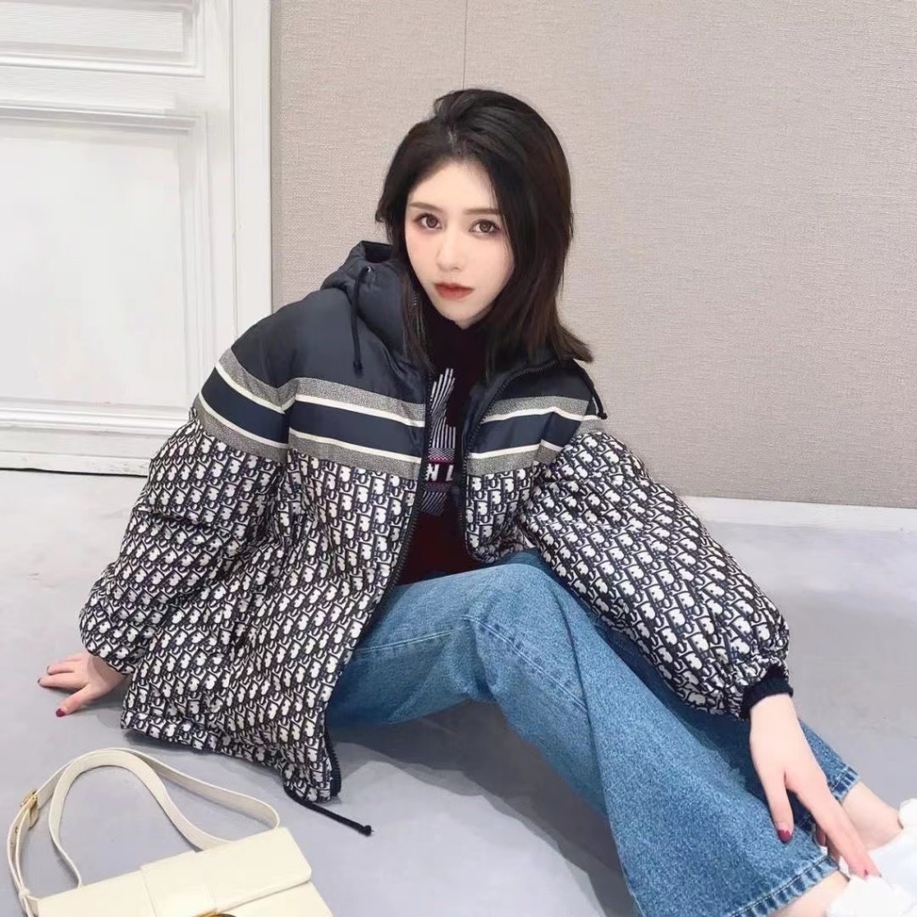 23 สไตล์ใหม่ DIORR Jacquard พิมพ์ตัวอักษรเต็มโลโก้สองด้าน มีฮู้ด ลงเสื้อ ซิป ผู้ชาย ผู้หญิง สไตล์เดียวกัน เสื้อแจ็กเก็ต อินเทรนด์