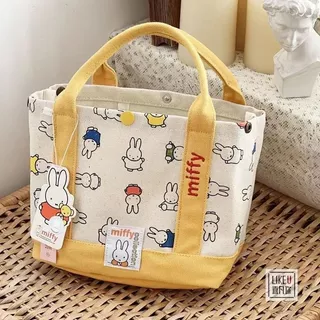 【จัดส่งจากประเทศไทย】🌼พร้อมส่ง🌼 กระเป๋าถือ ผ้าแคนวาส ปักลายกระต่ายน่ารัก 3 แบบ แฟชั่นสไตล์เกาหลี