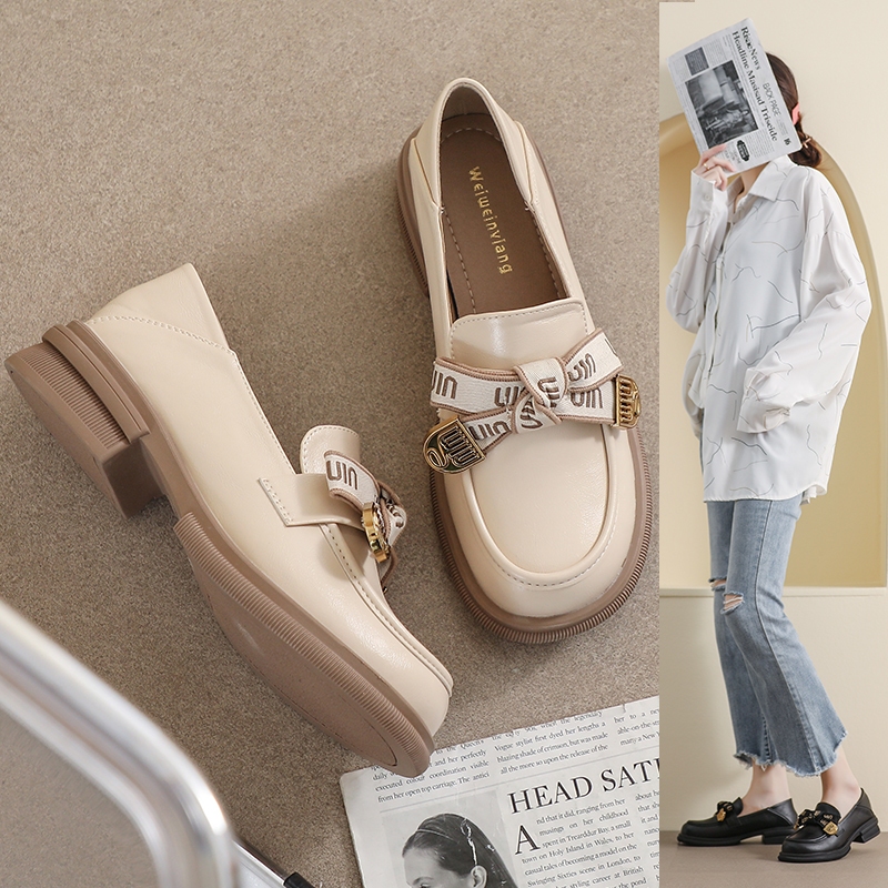 ใหม่ รองเท้าโลฟเฟอร์ลําลอง หนังนิ่ม ส้นหนา หัวกลม ขนาดเล็ก สไตล์อังกฤษ แฟชั่นสําหรับผู้หญิง ไซซ์ 34-42