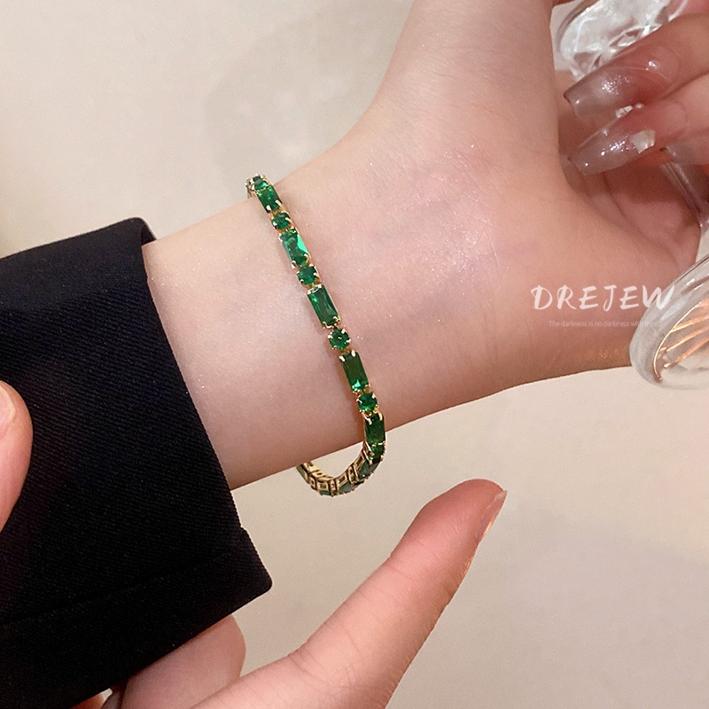 DREJEW ฝังเพทาย สีทอง 18K ​​สร้อยข้อมือ ทรงเรขาคณิต หรูหรา ระดับไฮเอนด์ แฟชั่นใหม่ เหมาะกับคนแพ้ง่าย