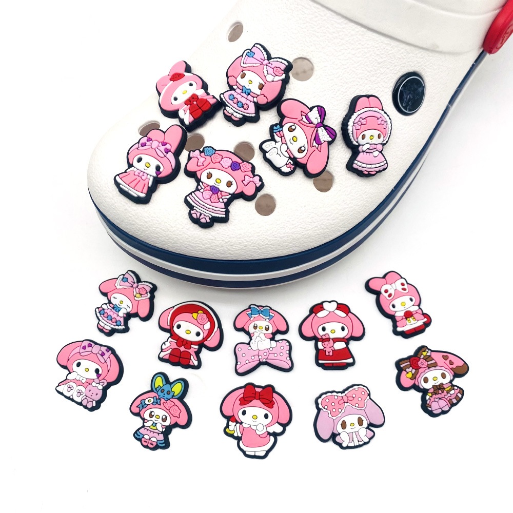 Jibbitz น่ารัก 1 ชิ้น การ์ตูน sanrio melody Kuromi Crocs เสน่ห์รองเท้า Pin อุปกรณ์เสริมตกแต่งรองเท้าแตะหัวเข็มขัดเด็กสาวของขวัญ